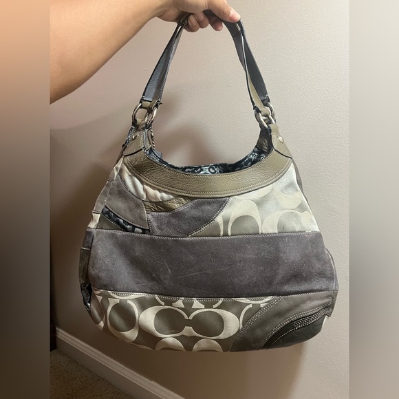 Coach Madison Maggie Gray Patchwork Shoulder Bag
F15462 - Picture 2 of 13